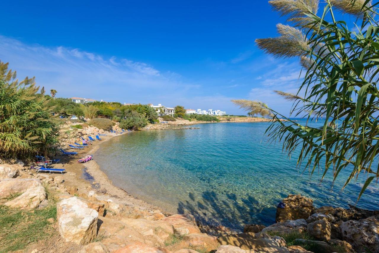 Villa Nadja Paralimni Luaran gambar